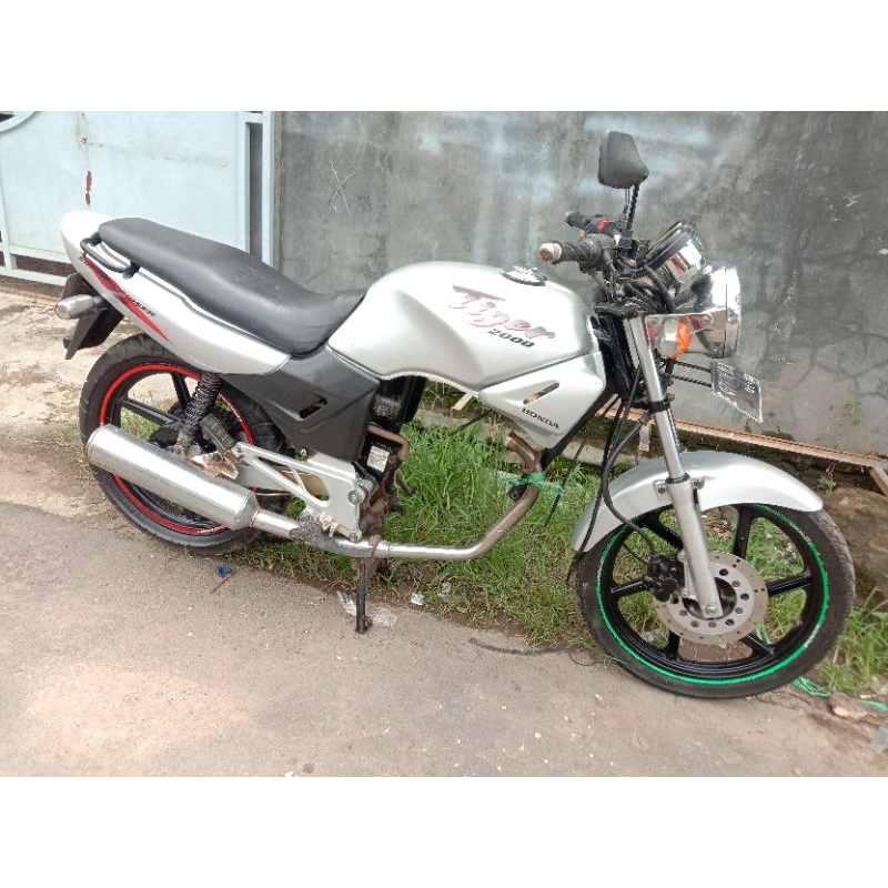 rolling sasis tiger lawas
