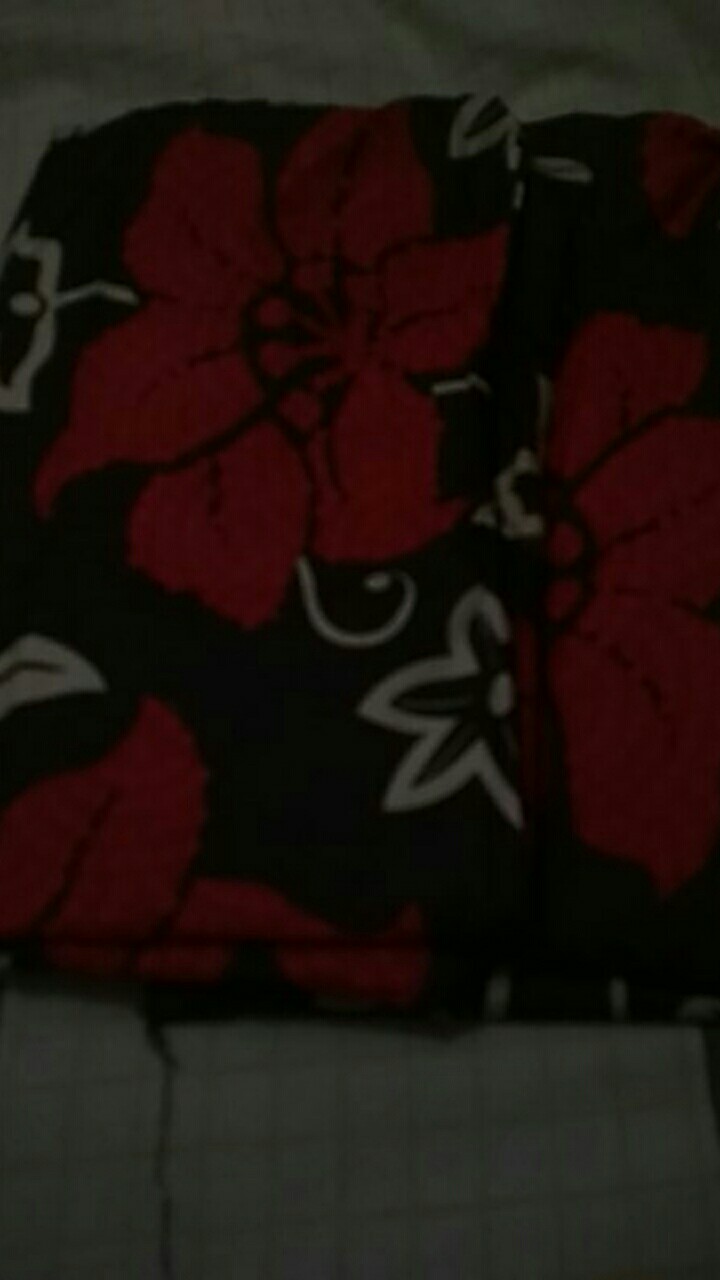 Sarung Bantal California