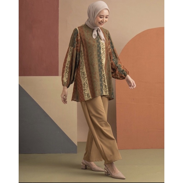 Camelia blouse by heaven lights