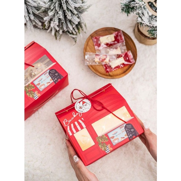 GOODIE BAG COOKIES CHRISTMAS KOTAK HADIAH IMLEK /NATAL  MERAH CANDY BOX MEWAH  NB18