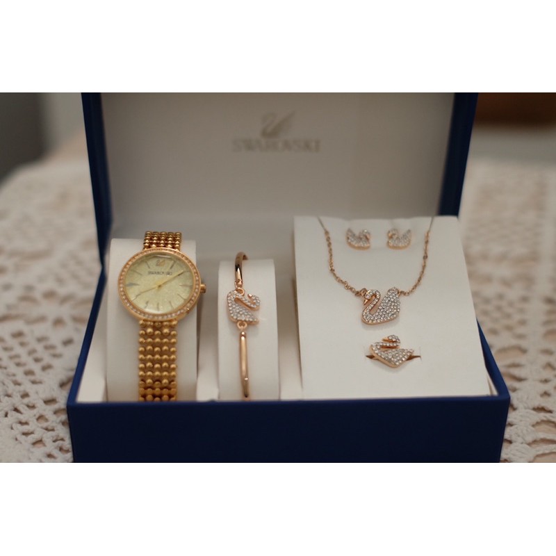 swarovski jam tangan gelang cincin diamond set perhiasan lamaran branded watch preloved