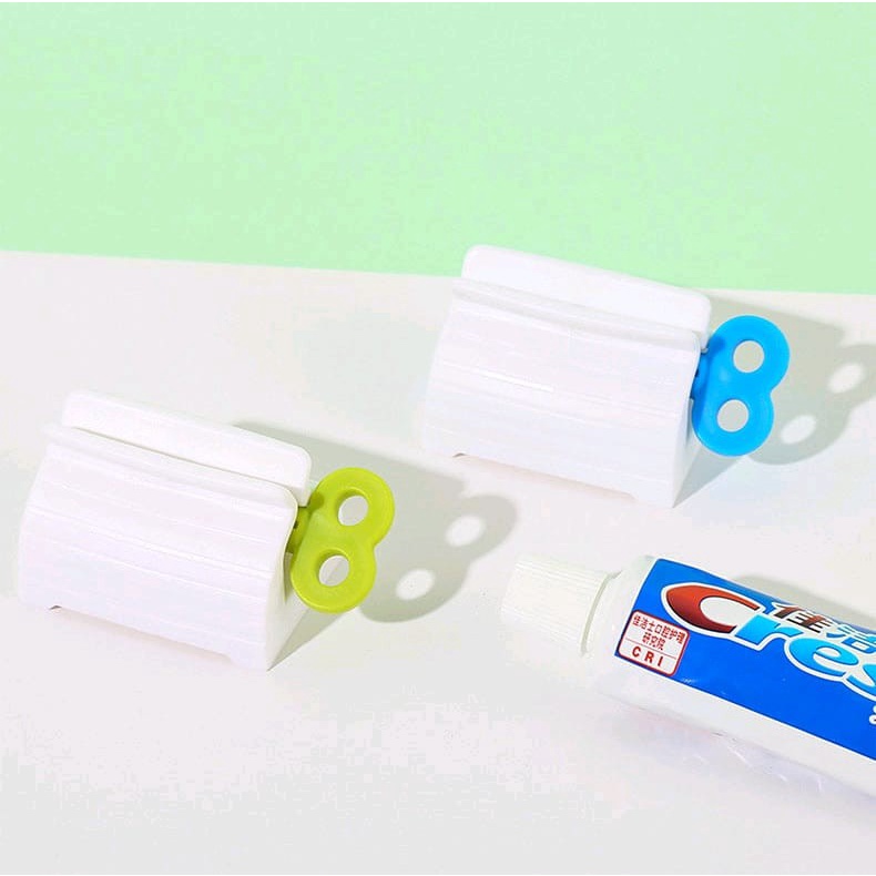 PO7-Alat Dispenser Pasta gigi Cream tube