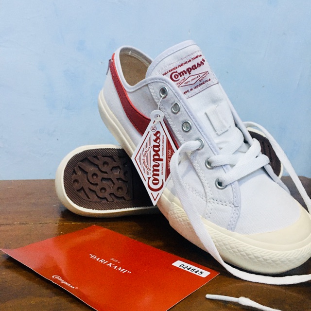  Sepatu  compass  gazelle low white red Shopee Indonesia