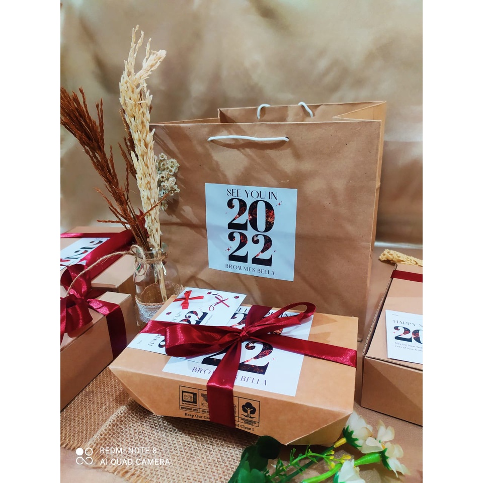 PACKAGING HAMPERS TAHUN BARU II NEW YEARS HAMPERS 2024 (BOX, PITA, STICKER, KARTU UCAPAN)