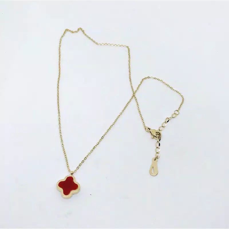 kalung titanium //perhiasan //kalung //titanium//kalung permpuan