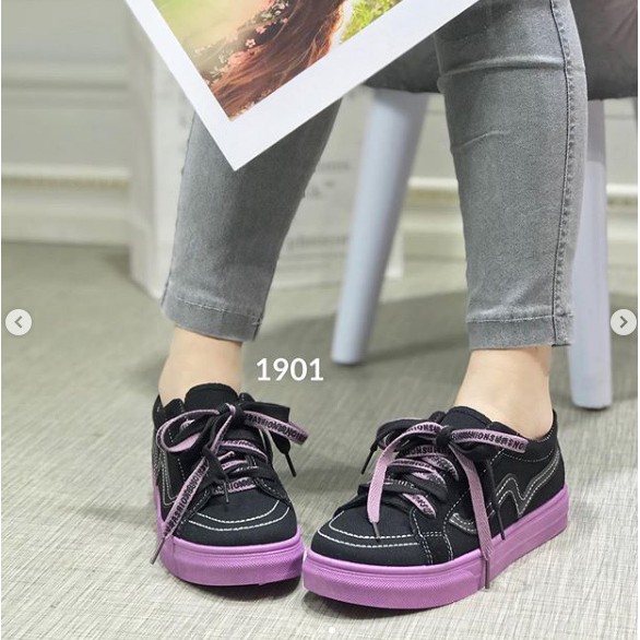 Sneakers 1901 import realpict