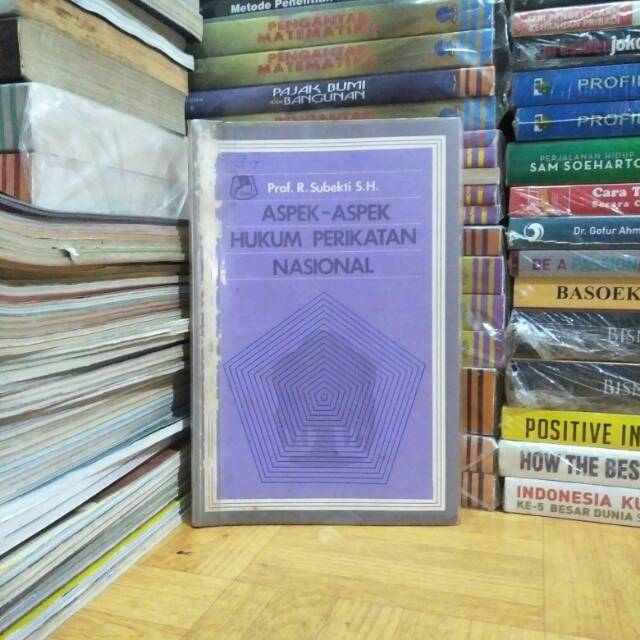 

BUKU ASLI - ASPEK ASPEK HUKUM PERIKATAN NASIONAL