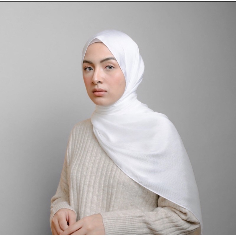 Pashmina Premium Satin Silk Malaysia Textured Crinkle (JAHIT TEPI KECIL SUPER RAPI)-White