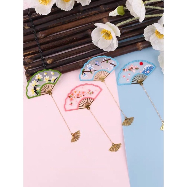 

PAKET DIY MENYULAM / EMBROIDERY BOOK MARK / PEMBATAS BUKU MOTIF KIPAS