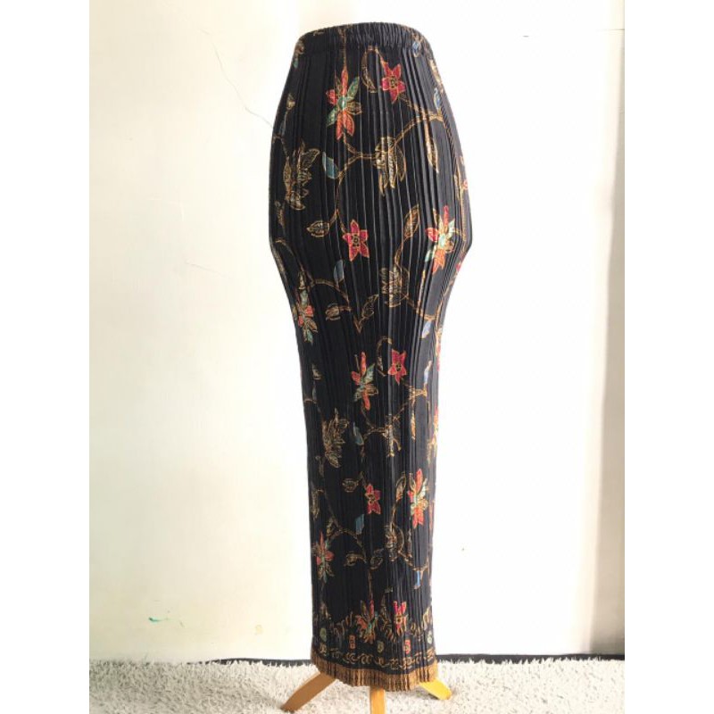 Atasan Kebaya Brokat / brukat Rinjani / kebaya lamaran / kebaya wisuda / kebaya modern PART 1-Rok Plisket Motif 2