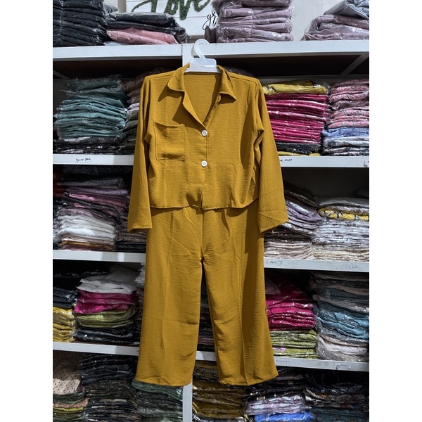 ONE SET CROP TOP BLEZER || KEMEJA CROP CRINGKLE || SET WANITA-MUSTARD