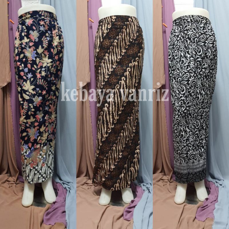 ROK SPAN BATIK//ROK BATIK SPAN//ROK SPAN DALAMAN FURINGBELAH TENGAH RESLETING BELAKANG