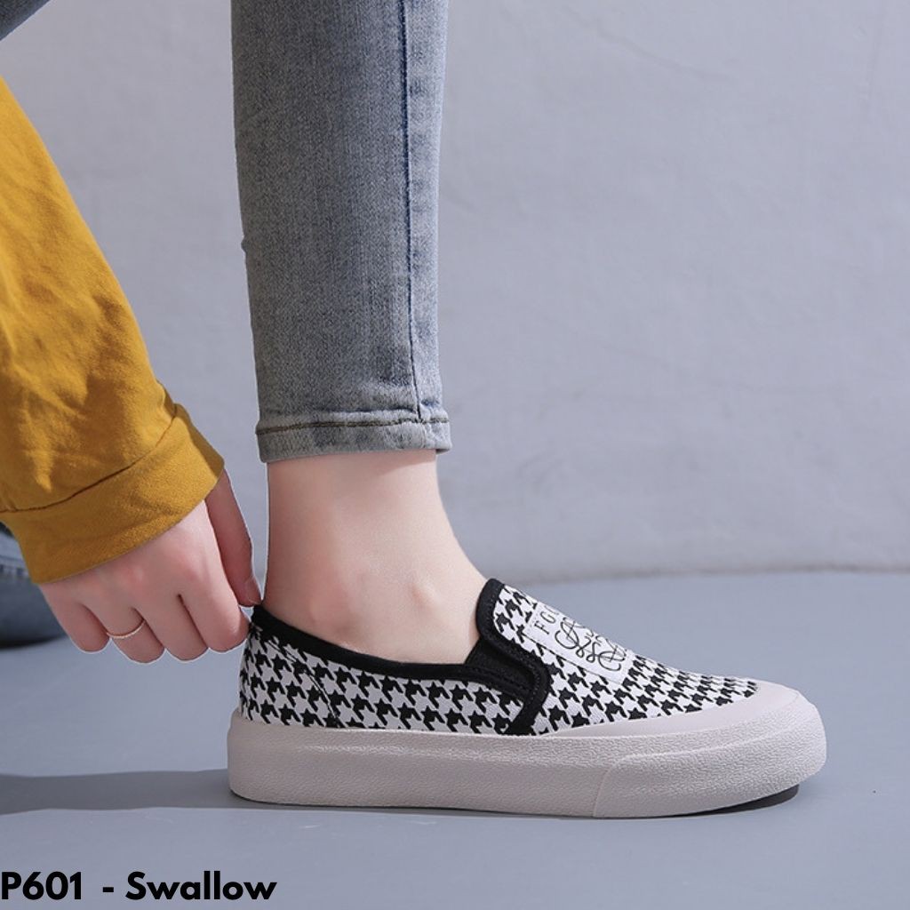 SEPATU SNEAKERS WANITA SLOP TANPA TALI KANVAS SOLE KARET NYAMAN REMAJA DEWASA KERJA NGANTOR P601-5