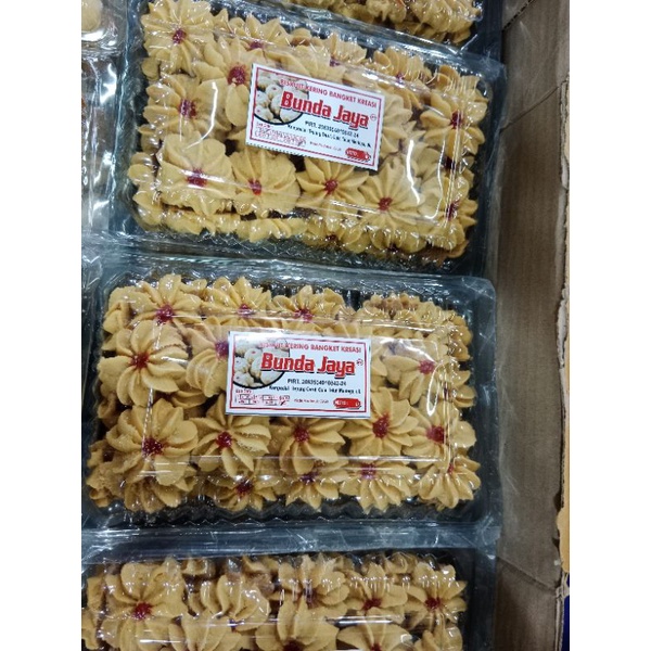 

Biskuit Kering bentuk Mawar