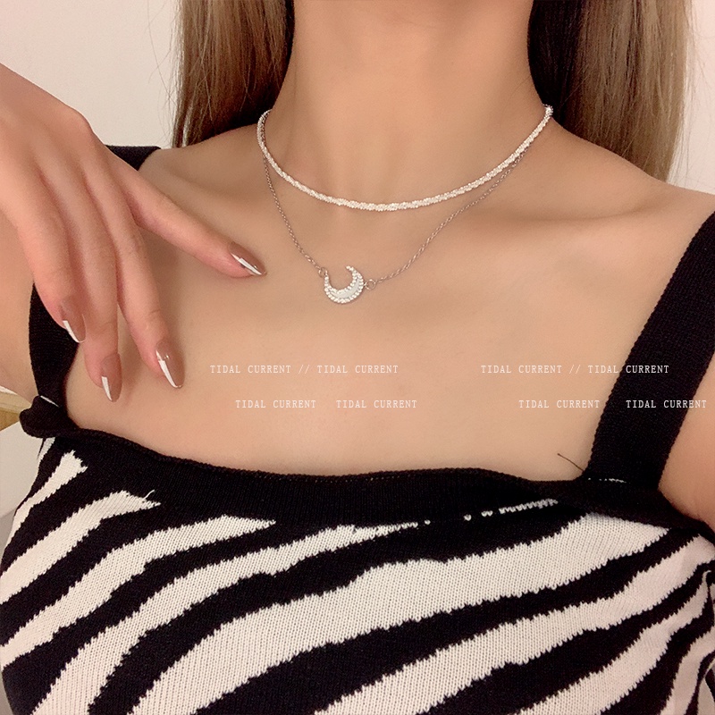 Kalung Rantai Klavikula Desain Bulan Ganda Warna silver Gaya Korea Untuk Perempuan