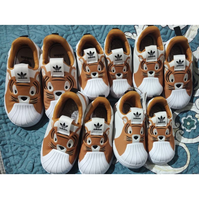 sepatu Adidas Anak-ltd karakter Lion