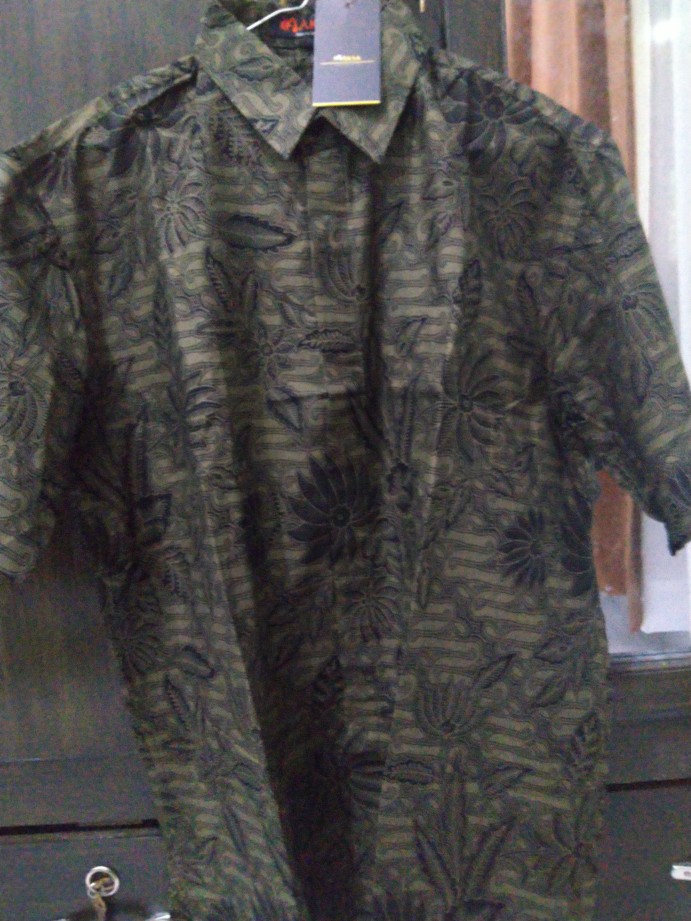 Hem Pendek Aksa Batik Salman