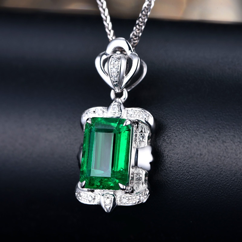 [Ready Stock]Fashion Inlaid Color Gem Square Pendant Necklace