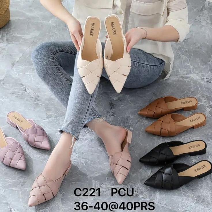 Paling Dicari.. Sepatu Sandal Bustong Jelly Shoes Lancip Wanita Anyam C221
