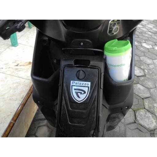 BAGASI / KERANJANG BOTOL MINUMAN TENGAH HONDA REVO ABSOLUTE MERK TGP