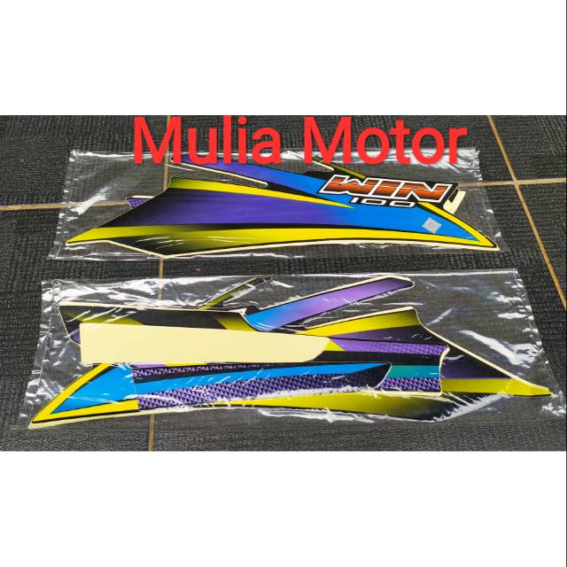 Striping stiker lisbody Honda win 2004