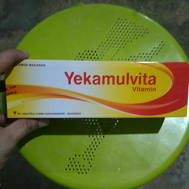 YEKAMULVITA Kaplet (Vitamin Untuk Nutrisi Mata Yang SEHAT)