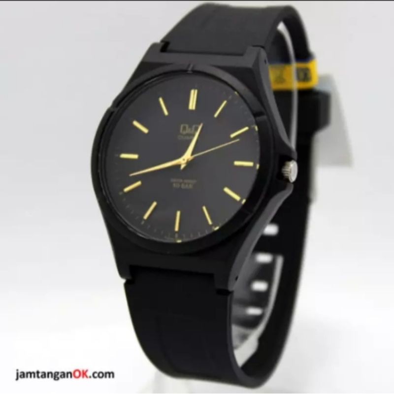 JAM TANGAN WANITA Q&amp;Q BLACK GOLD WATER RESISTANT