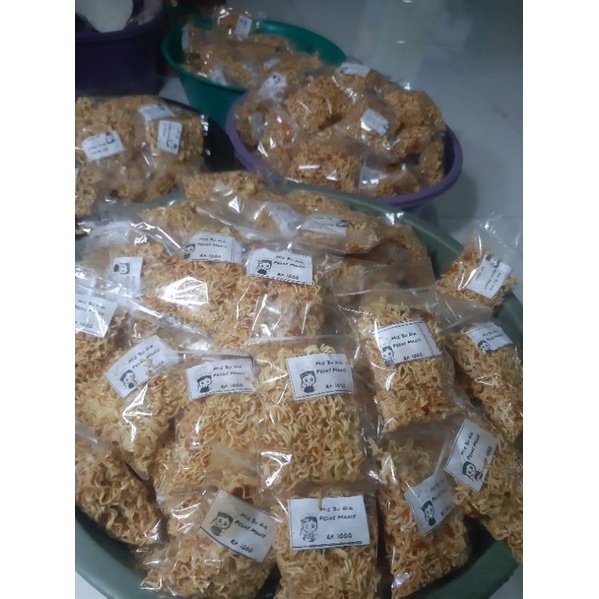 

MIE BU NIK ( Kemasan renceng)