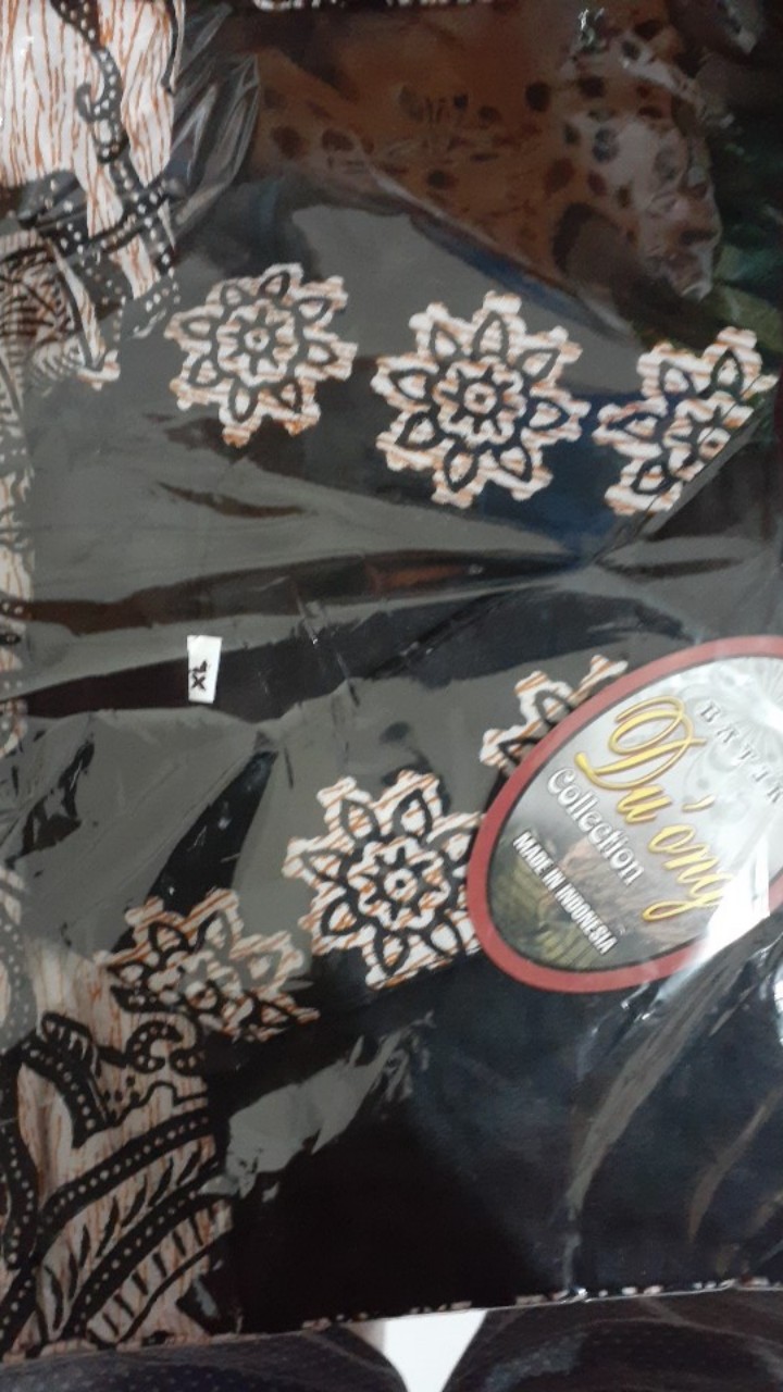 Kemeja Batik Pria Lengan Pendek Motif Hitam Putih Cream Manisarjuna Memanah