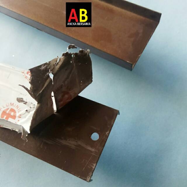 Lis U Aluminium 1.2cm x 5cm x 1.2cm Brown