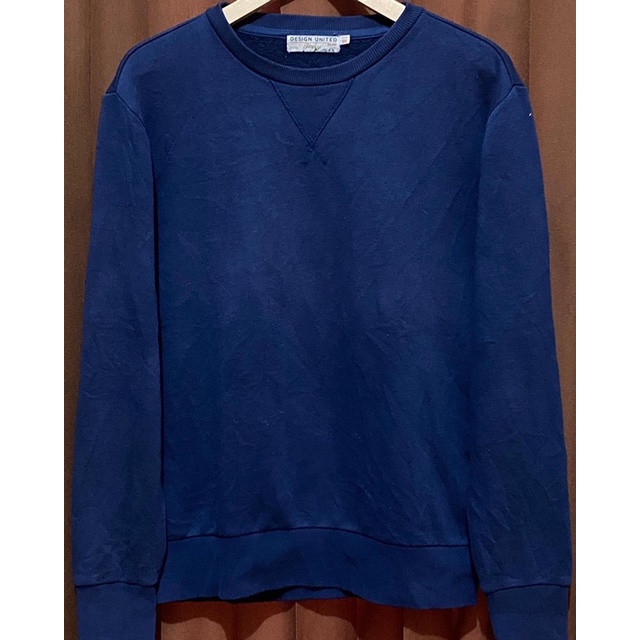 DESIGN UNITED CREWNECK SWEATER