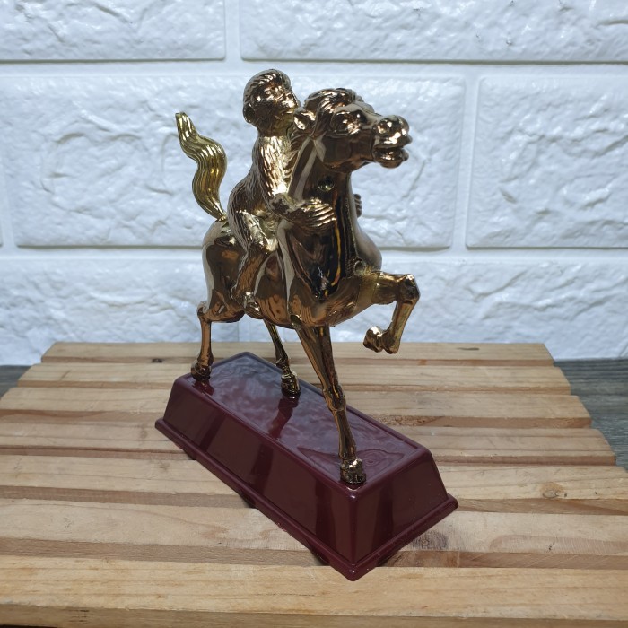 Pajangan Kuda Emas Pajangan Kera monyet Emas Riding Horse