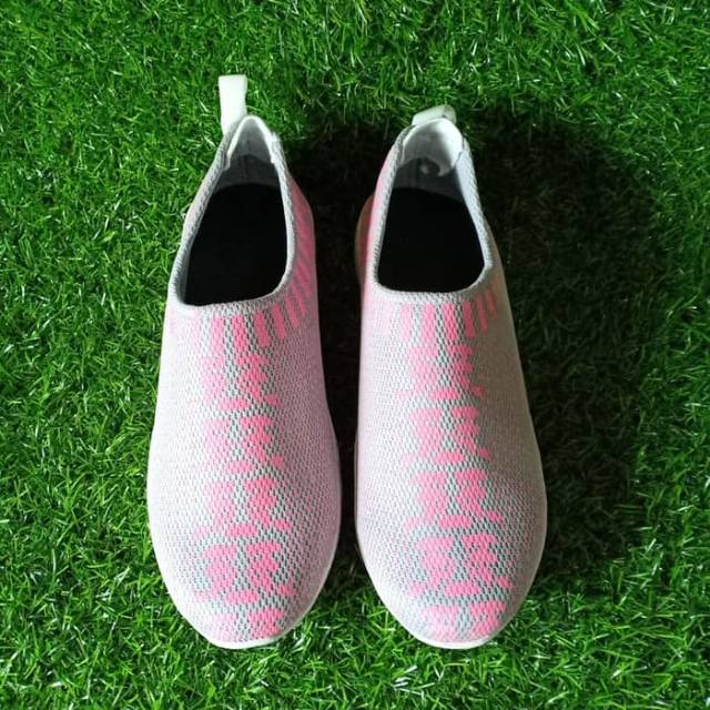 SLIP ON SLAVINA ABU
