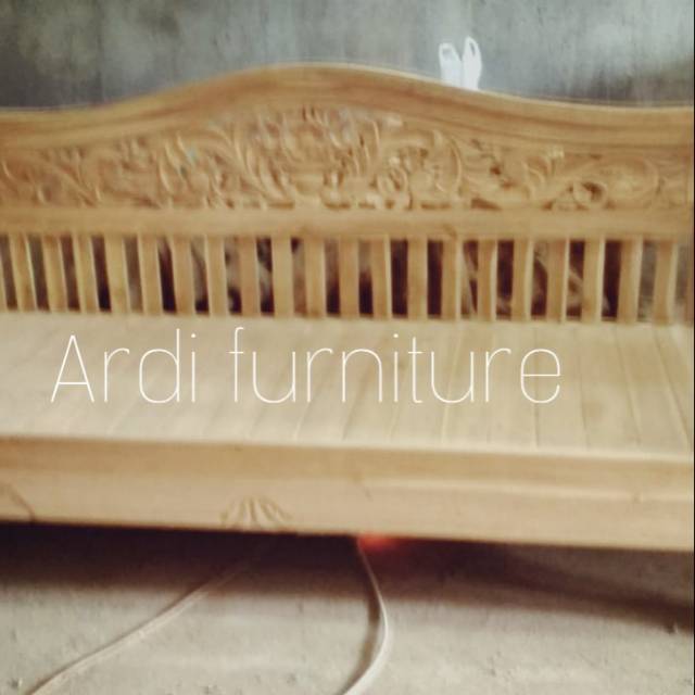 Kursi bangku panjang bale ukir  kursi rebah ukir jepara