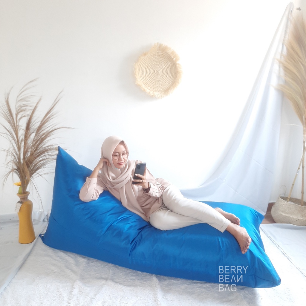 Beanbag Long Larva / Bean Bag Long Triangle