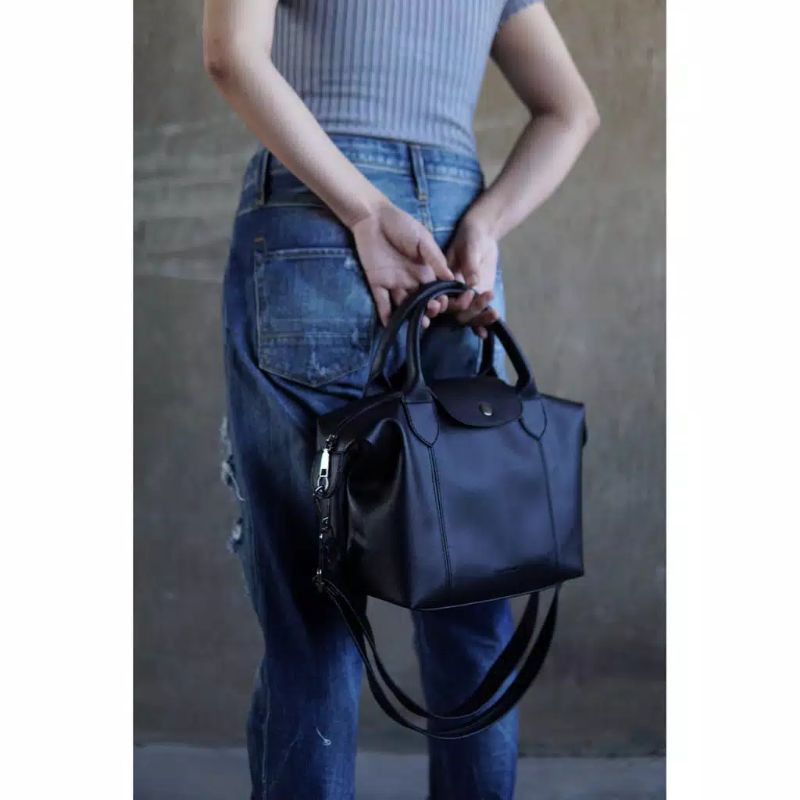 JENNIE M BAG BLACK BY FEMMEBRAVILE