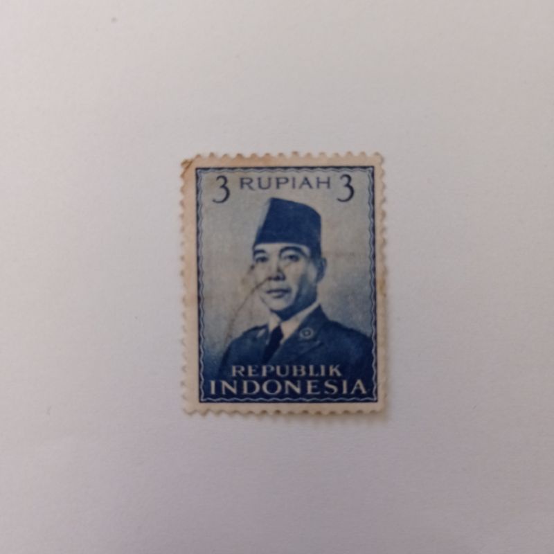 

PERANGKO KUNO | PERANGKO INDONESIA | PERANGKO PRESIDEN SOEKARNO ( 3 RUPIAH )