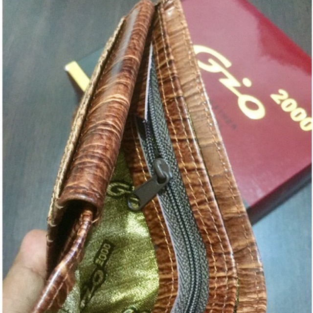 INI DOMPET TERBAIK ASLI INDONESIA ‼️Anton Hilmanto X Gio2000 dompet kulit asli berkulitas motif cetak urat kayu dompet legend Indonesia #dompet #dompetkulit #dompetpria #dompetcowok #dompetlipat