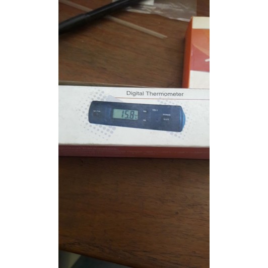 Digital thermometer DS-1