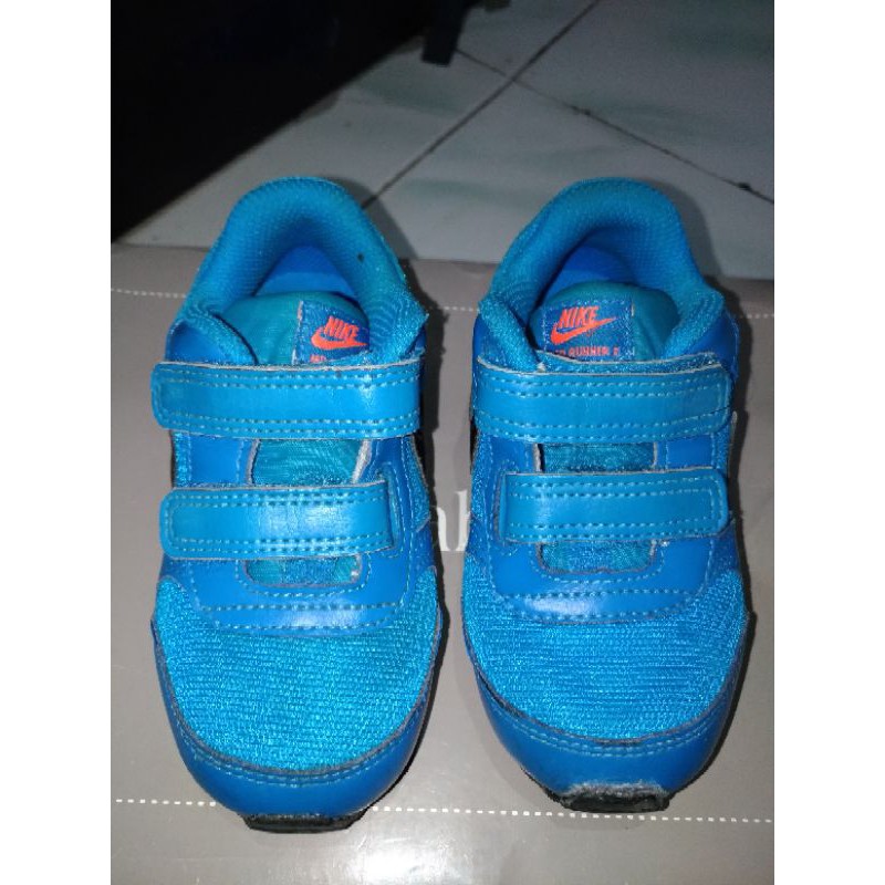 Preloved Nike MD Runner 2