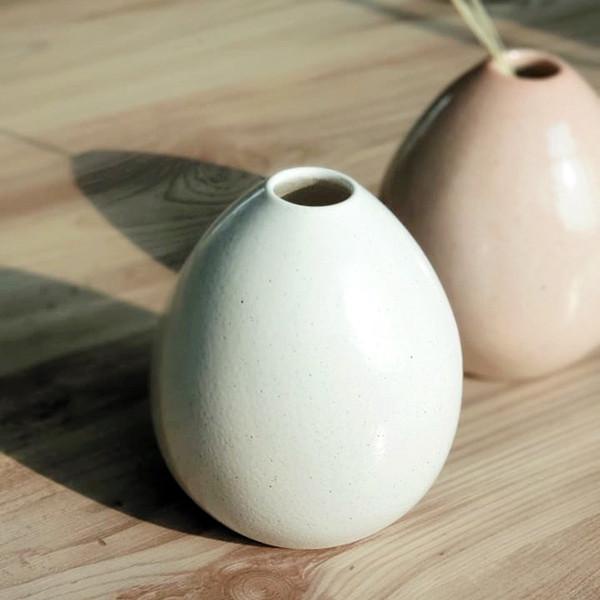

Kkoch | Carra Egg Ceramic Vase - D 11 X 12 Cm Super Murah