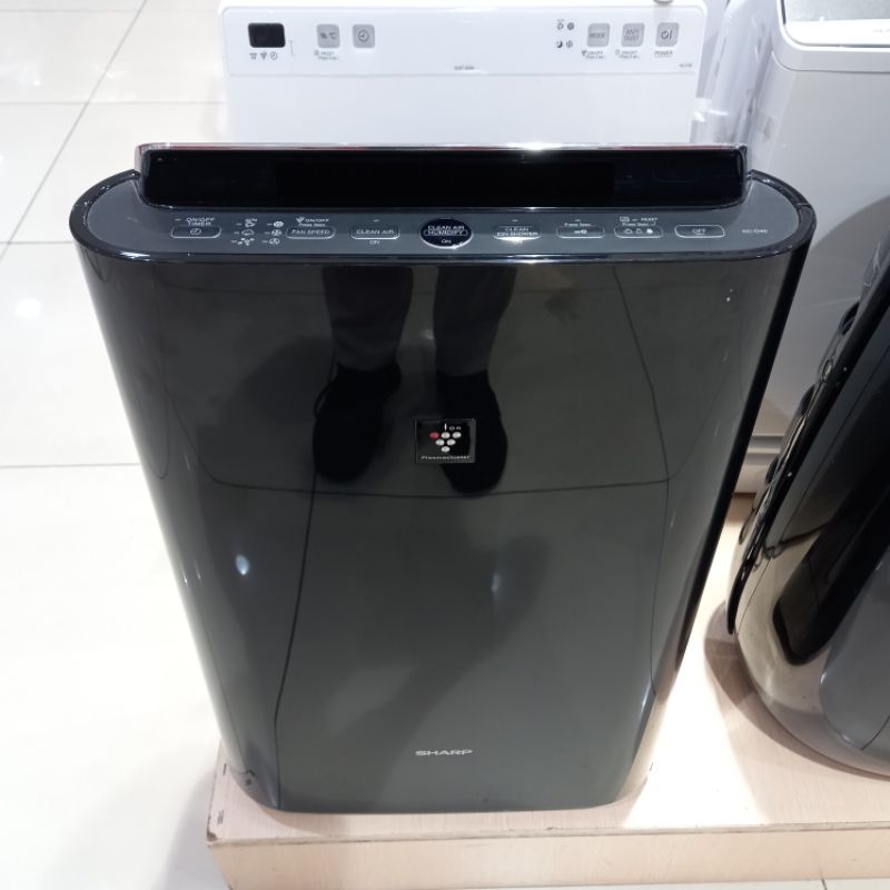 Sharp air purifier humidify KC-D40Y-B ion plasmacluster penjernih udara ruangan