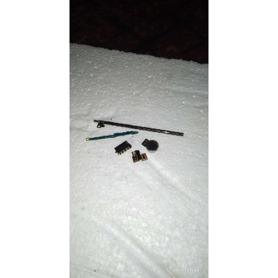 ANTENA TV-PCB BAWAH-SENSOR-GETAR-PORT JACK HETSET-LG G2 LTE KOREA F320S