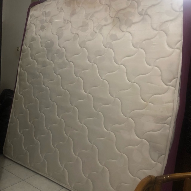 Spring bed ameera preloved 200x200