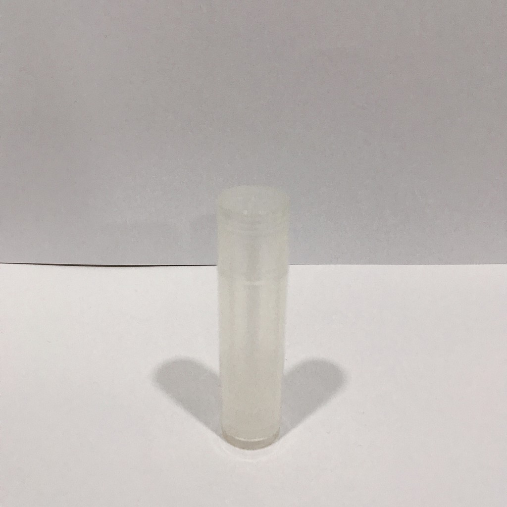 

Skin Dewi Tube lip balm bening (Bundle 8 PCS) (Skincare Organic)