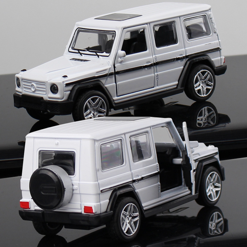 Miniatur Diecast Mobil SUV Skala 1 / 32 Bahan Alloy Untuk Mainan / Hadiah Ulang Tahun