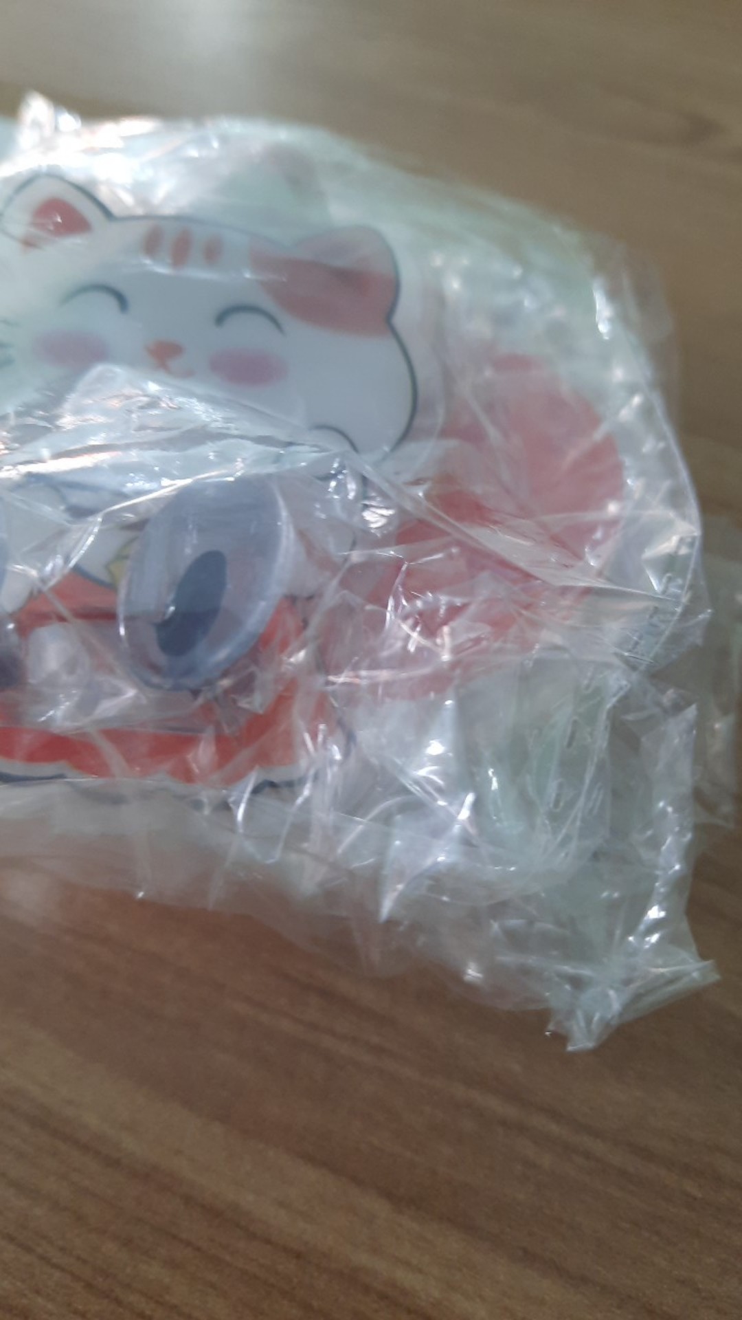 Gantungan Colokan Listrik Tempel Tembok Gambar Karakter Lucu Steker Hook Holder Kabel Dinding Unyu