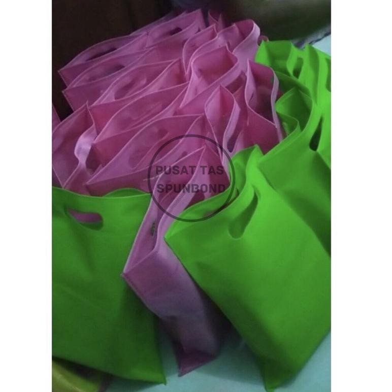 

(Star MaLL FT 27Ma4B_) Tas Spunbond Oval 20x25 - 1 Pack / Goodiebag DCUT ↂ