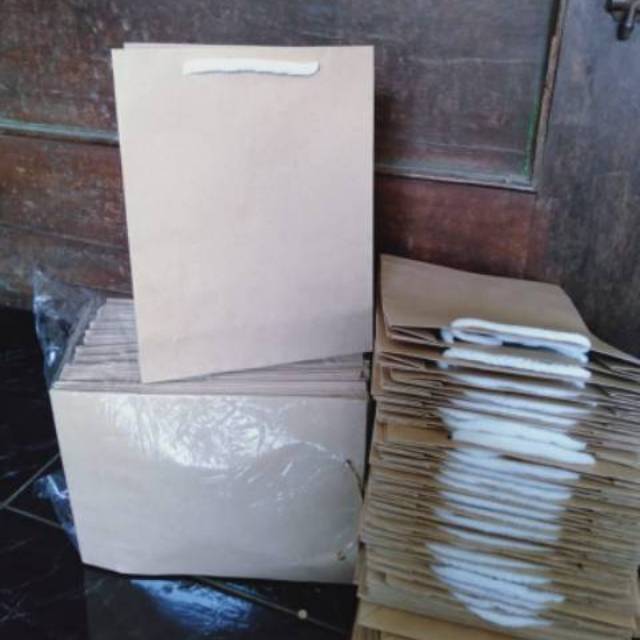 

paperbag coklat tali putih