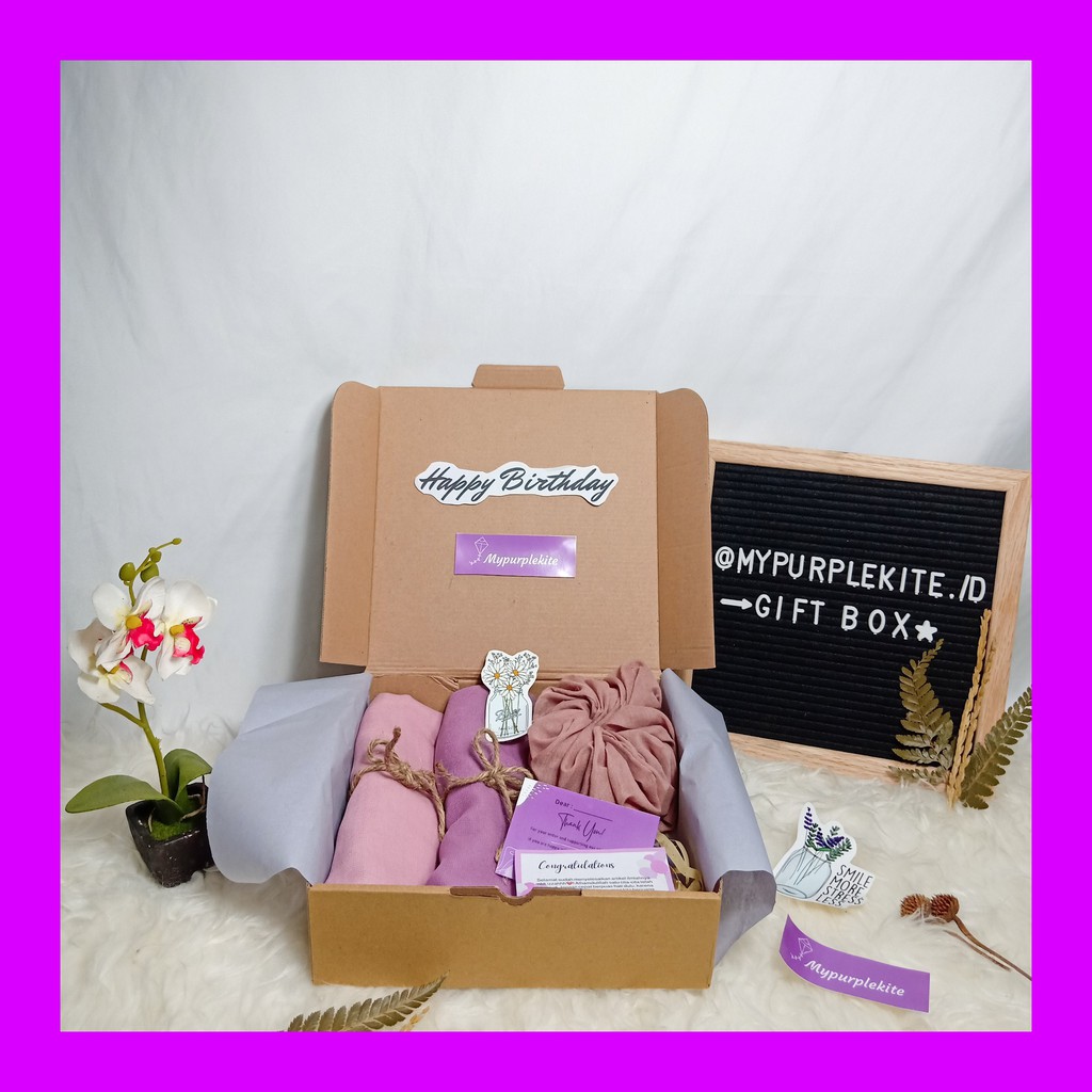 

Hampers Box Hijab